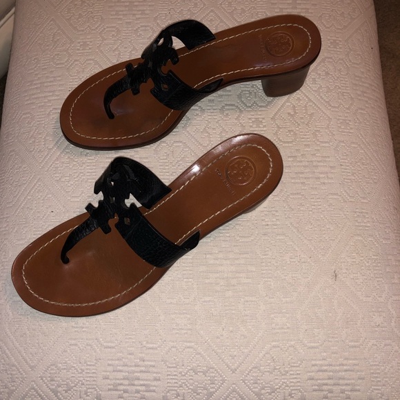 Tory Burch Moore 45MM thong sandal - Picture 2 of 4